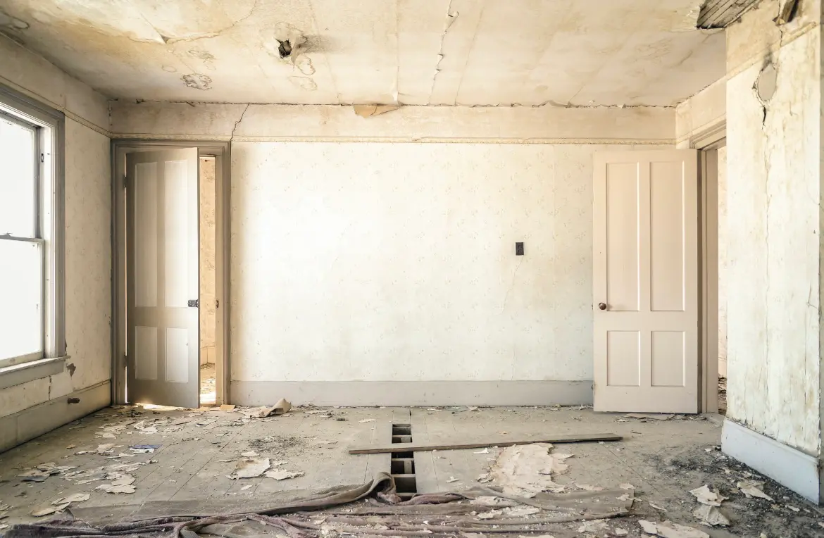 Waste disposal crew managing a cleanout project in O'Hara